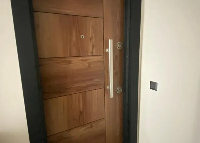 Royal Homes 704 Отель *
